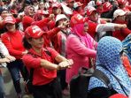 massa-pendukung-ahok_20180226_121416.jpg