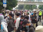 massa-rizieq-shihab-di-pn-jaktim-1.jpg