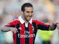 mathieu-flamini-senyum-lebarrrr.jpg