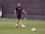 mattias-svanberg-saat-berlatih-bersama-bologna.jpg