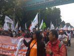 may-day-2024-buruh-long-march-ke-patung-kuda.jpg
