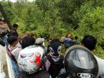 mayat-pria-ditemukan-di-jalan-temiang-sekupang_20160226_150225.jpg