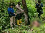 mayat-pria-hanya-pakai-celana-dalam-ditemukan-di-kebun-karet-kabupaten-pali-diduga-tewas-ditembak.jpg