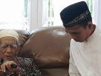 mbah-moen-dan-uas.jpg