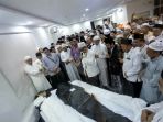 mbah-moen-wafat-di-tanah-suci_20190806_162449.jpg