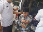 mbah-sutina-berkopiah.jpg