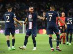 mbappe-tos-dengan-sergio-ramos.jpg