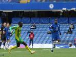mbaye-diagne-kiri-mencetak-gol-keempat-ke-gawang-chelsea.jpg