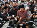 mberi-keterangan-seleps-mengh-g.jpg