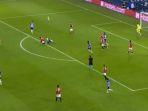 medhi-taremi-dan-ismael-bennacer-porto-vs-ac-milan.jpg