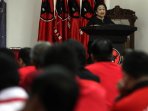 megawati-buka-sekolah-partai-calon-kepala-daerah-pdip_20150628_195805.jpg