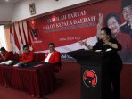 megawati-buka-sekolah-partai-calon-kepala-daerah-pdip_20150628_195830.jpg