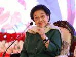 megawati-soekarnoputri-saat-memberi-pidato-di-dalam-acara-peresmian-kebun-raya-mangrove-surabaya.jpg