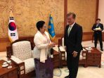megawati-sukarnoputri-bertemu-presiden-korea-selatan-moon-jae-in_20170529_212447.jpg