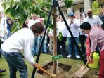 Tanam Pohon Bodhi di UGM, Megawati Soekarnoputri Dorong Riset dan Inovasi Anak Bangsa