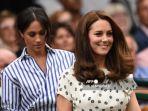 meghan-markle-dan-kate-middleton-saat-menyaksikan-pertandingan-tenis.jpg