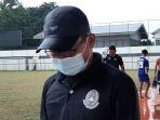 meiyadi-rakasiwi-saat-memantau-latihan.jpg