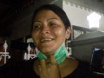 melanie-subono-di-rumah-duka.jpg