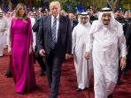 melanie-trump-mendampingi-suaminya-presiden-as-donald-trump-di-arab-saudi_20170521_214954.jpg