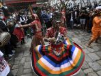 melihat-festival-indra-jatra-di-nepal_20210918_174257.jpg<pf>melihat-festival-indra-jatra-di-nepal_20210918_173959.jpg<pf>melihat-festival-indra-jatra-di-nepal_20210918_173829.jpg<pf>melihat-festival-indra-jatra-di-nepal_20210918_173910.jpg<pf>melihat-festival-indra-jatra-di-nepal_20210918_173600.jpg