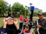 melihat-gerhana-matahari-cincin-dari-simpang-lima-semarang_20191226_150214.jpg