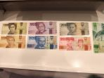 melihat-uang-baru-tahun-emisi-2016_20161219_232836.jpg
