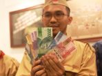 melihat-uang-baru-tahun-emisi-2016_20161219_233335.jpg