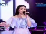 melisa-idol-membawakan-lagu-milik-arsy-widianto-yang-berjudul-rindu-dalam-hati.jpg