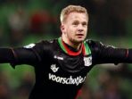 melvin-platje-pemain-yang-diisukan-akan-dibeli-bali-united_20180627_153001.jpg
