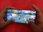 memainkan-game-mobile-legend-di-xiaomi-12-pro.jpg