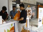 membayar-zakat-fitrah_20230420_204836.jpg