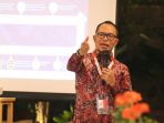 menaker-hanif_20180623_183535.jpg