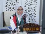 menaker-ida-fauziyah-dalam-webinar-bertema-dinamika-kepatuhan-penerapan-norma.jpg