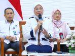 menaker-ida-fauziyah-pada-konferensi-pers-kebijakan-pembayaran-thr.jpg