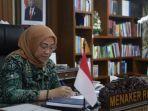 menaker-ida-fauziyah-saat-memberikan-sambutan-dalam-rapat-kerja-dan-konsultasi-nasional.jpg