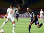 menang-agregat-lawan-pss-sleman-persib-bandung-ke-final_20210420_133245.jpg