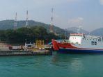 menara-bts-di-pelabuhan-merak.jpg
