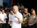 mendag-buka-pelepasan-operasi-pasar-beras-medium_20180109_144105.jpg