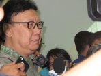 mendagri-tjahjo-kumolo-jawab-pertanyaan-wartawan_20150312_180746.jpg