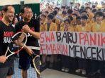 mendikbus-ristek-nadiem-makariem-dan-ketua-majelis-rektor-ptn-ganefri-demo-ukt-unsoed.jpg