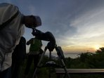 meneropong-hilal-di-balikpapan_20150718_204840.jpg