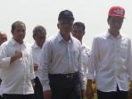 mengenakan-topi-snap-cap-berlogo-62_20150927_170537.jpg
