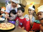mengisi-liburan-dengan-membuat-pizza_20170712_201315.jpg