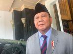 menhan-prabowo-subianto-saat-ditemui-awak-medis-di-kantor-kemenhan.jpg