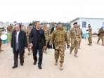 menhan-ri-kunjungi-prajurit-tni-konga-xxiii-junifil-di-lebanon_20160127_120543.jpg