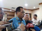 menhub-budi-karya-sumadi-budi-usai-menemui-sejumlah-operator-bus-di-kantornya.jpg