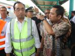 menhub-budi-karya-sumaditinaju-uji-coba-jalur-kereta-banfdara_20171124_112853.jpg
