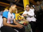 menhub-kunjungi-keluarga-korban-lion-air-jt-610-tiba-di-rs-polri_20181030_200444.jpg