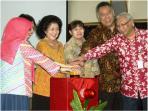 menkes-luncurkan-program-faralkes-online_20150617_145027.jpg