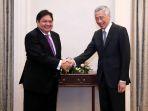menko-airlangga-hartarto-melakukan-pertemuan-dengan-pm-singapura.jpg